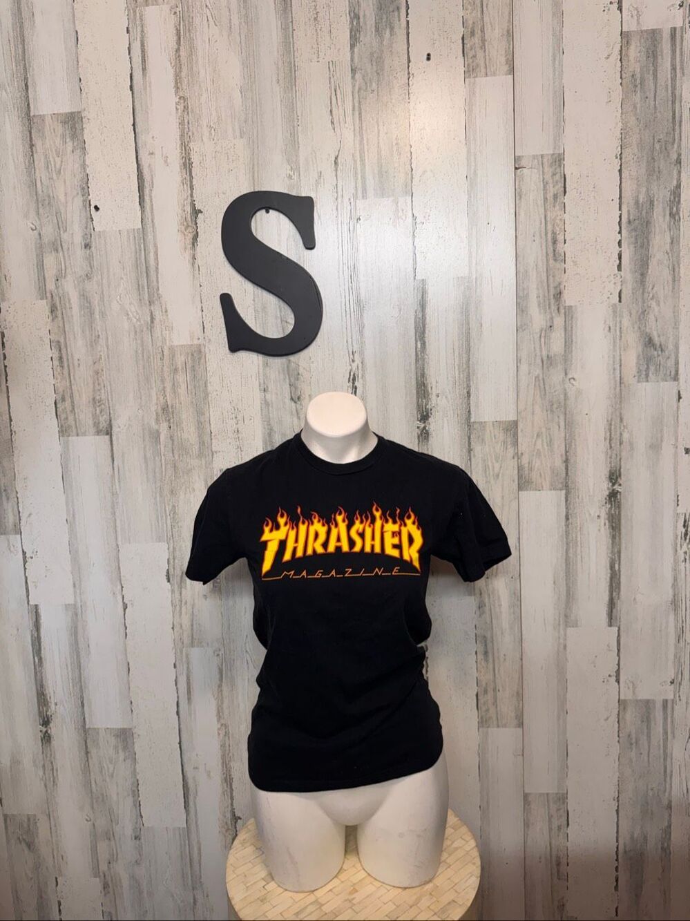Thrasher Magazine Flame Logo Graphic T-Shirt Womens Small Black Short Sleeve Tee
